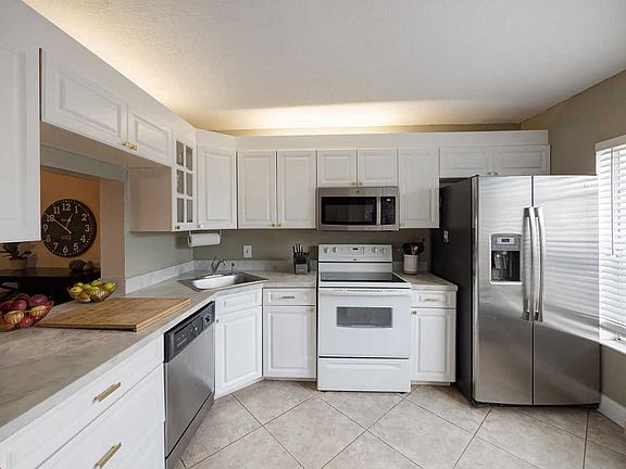 4th image of 220 Foxtail Dr APT G