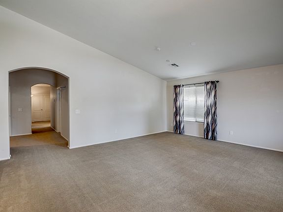 3rd image of 772 E Palomino Way