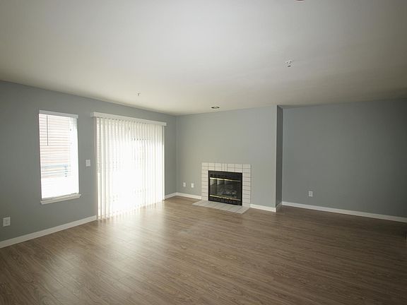 2nd image of 2572 Gilman Dr W