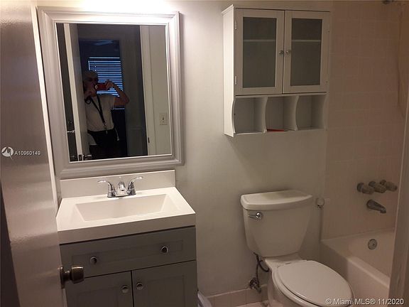 5th image of 8701 SW 141st St APT J4