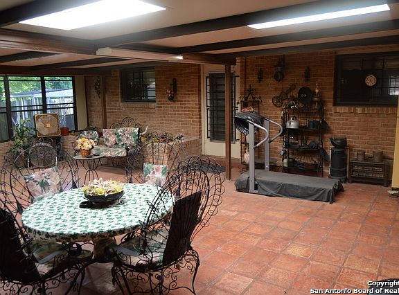 2nd image of 4610 Kay Ann Dr