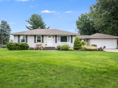 7466 Harmon Ln, Jenison, MI, 49428