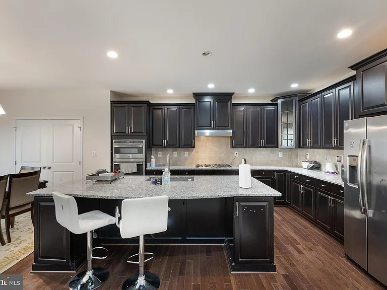 23377 Lewis Hunt Sq — Photo 15