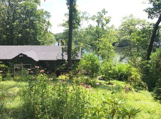 8 Sage Rd, Danbury, CT 06810