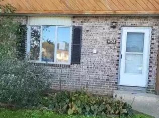 1153 Pheasant Dr N, Carlisle, PA 17013