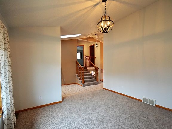 5th image of 1808 Montego Dr