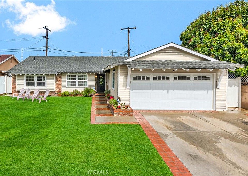 1st image of 10691 Henderson Ave