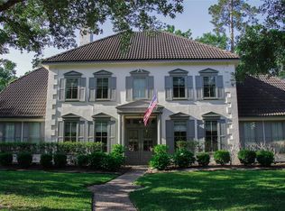 5218 Maple Terrace Dr, Kingwood, TX 77345