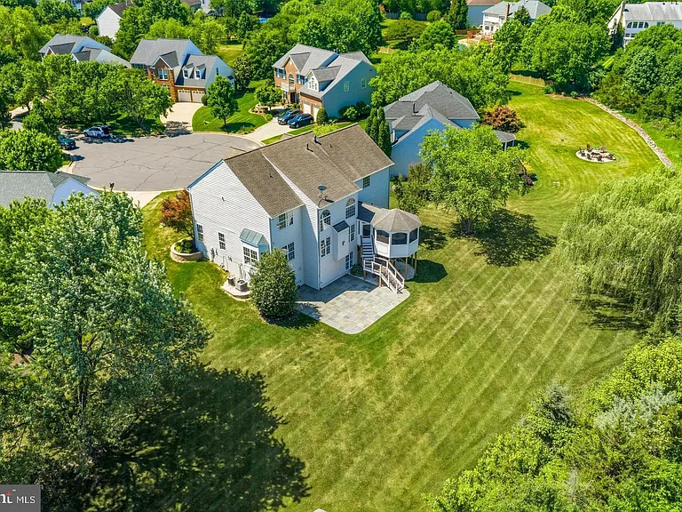21916 Bellair Ct — Photo 47