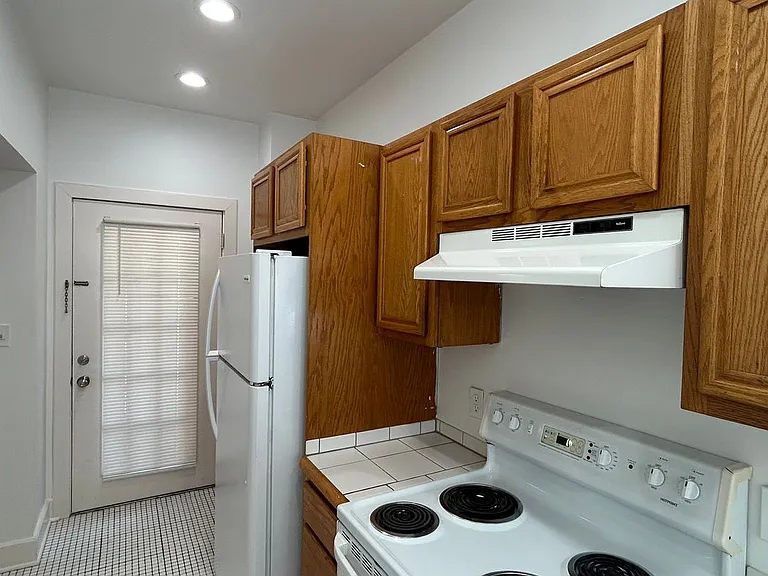 Alves - 1322 (KC) — Photo 14