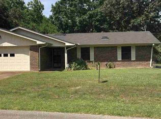206 Helen Dr, Lindale, TX 75771
