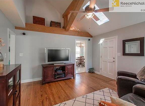 4th image of 5932 Catalina St