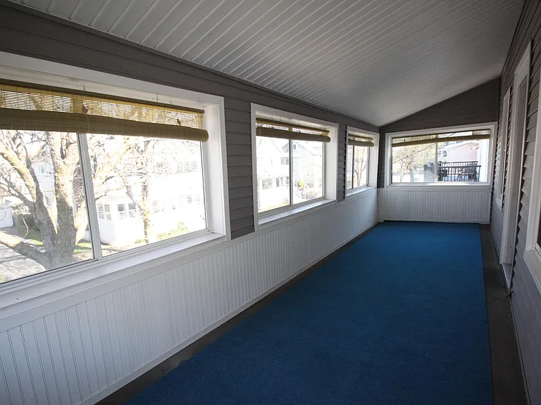 63 Foster St — Photo 11