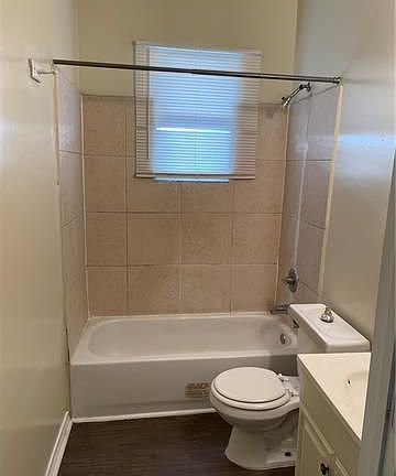 4th image of 8326 Nelson St