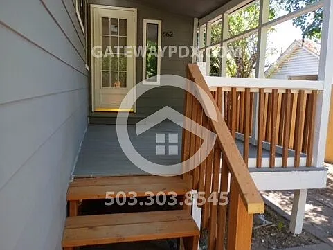 662 Monmouth St — Photo 1