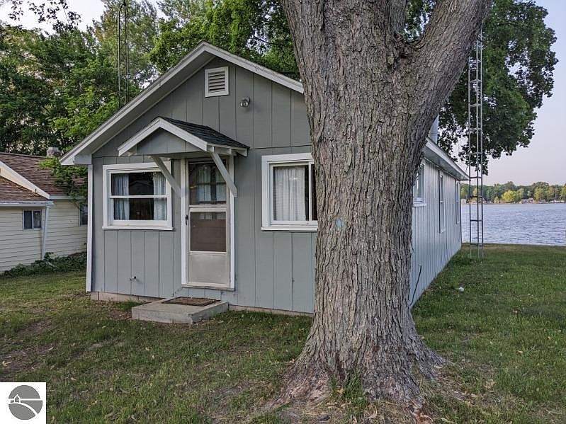 5819 Middle St, Hale, MI 48739 MLS 1912623 Zillow