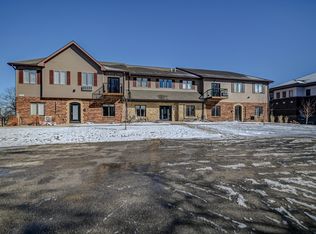 2128 Luann Ln #206, Madison, WI 53713