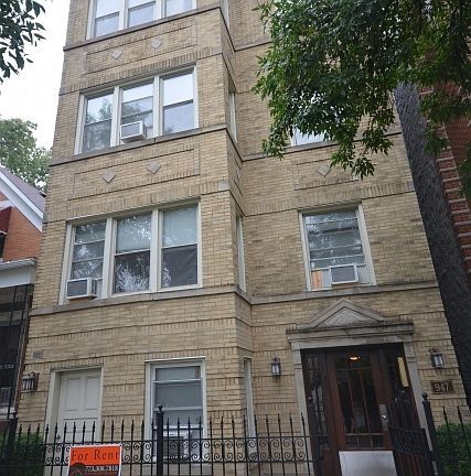 4th image of 947 N Leavitt St APT 2