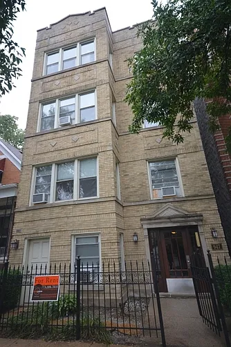 947 N Leavitt St Photo 1