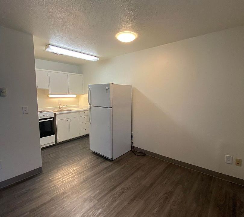 438 SW 5th St Apartment Rentals Pendleton, OR Zillow