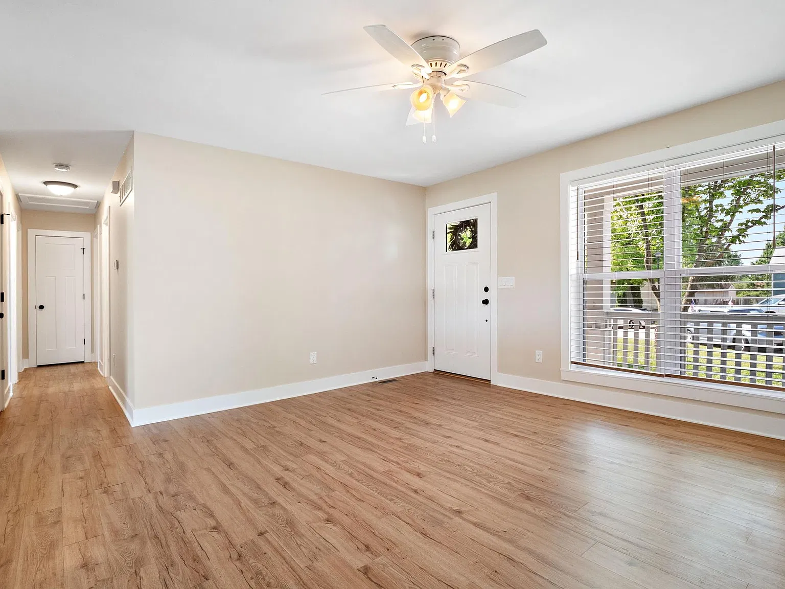 3 bed, 1875 sqft, $2,400 — Photo 4