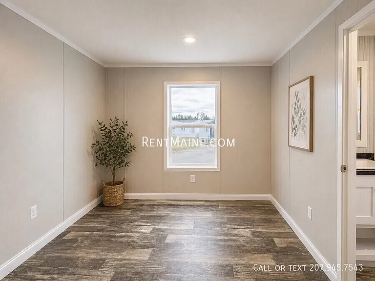 131 D St — Photo 4