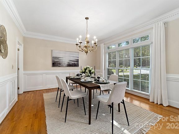 5th image of 6912 Golden Rain Ct