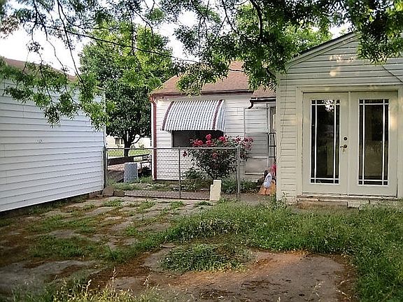 3rd image of 1115 Rindie St