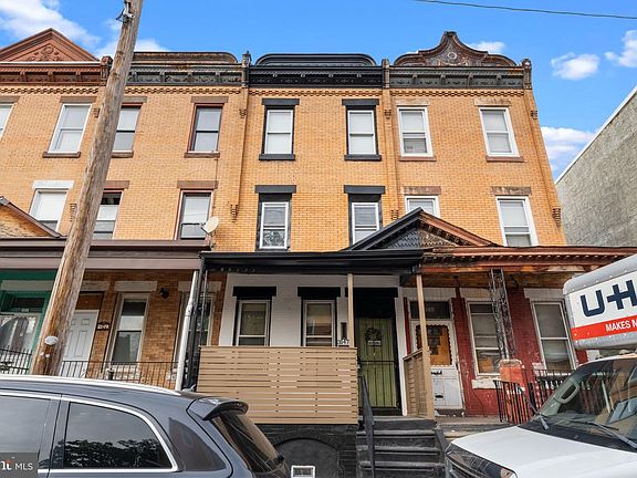 3rd image of 3147 Euclid Ave