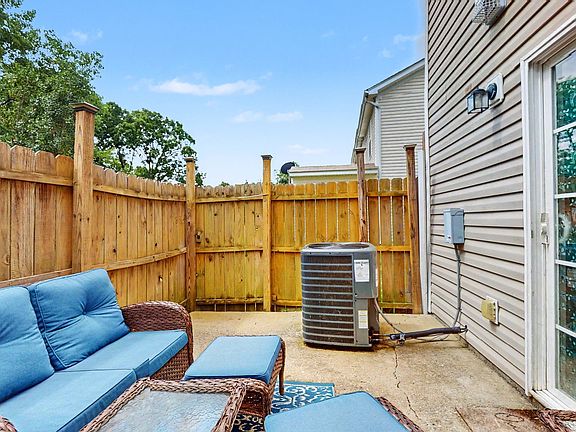 3rd image of 1016 Arlene Dr #1016