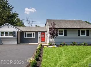 347 Forest Ave, Paramus, NJ 07652