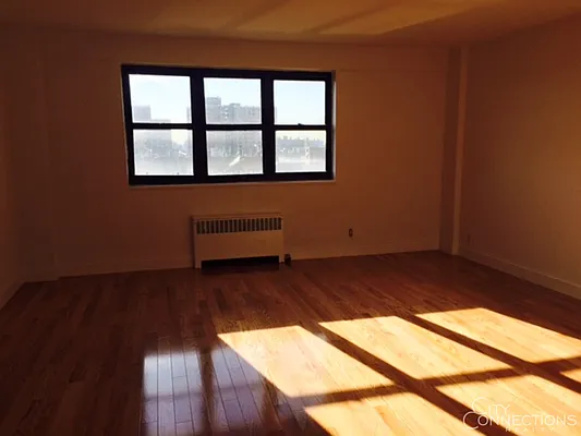 Rented by City Connections Realty | media 10