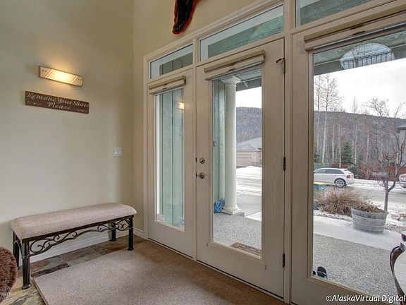 2nd image of 17439 Yellowstone Dr