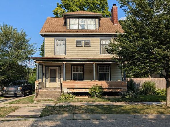 226 Carroll Ave SE