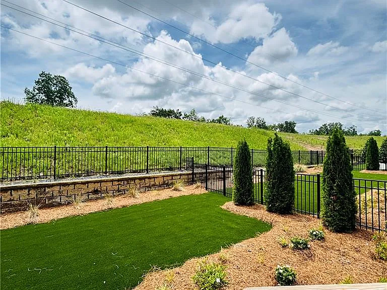 657 Summit Hill Way — Photo 53