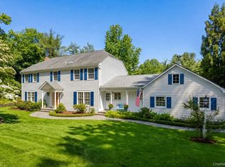 54 Snake Hill Rd, Cold Spring Harbor, NY 11724