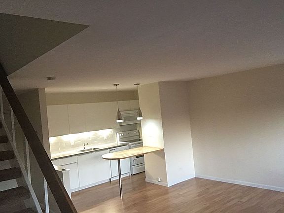 5th image of 303 E Park Ave APT 13