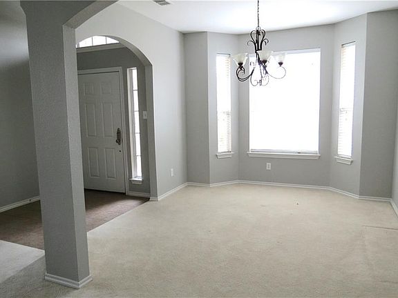 3rd image of 4206 Glen Garden Dr
