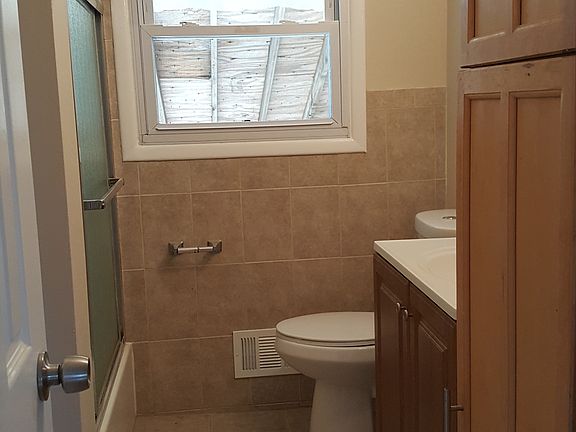 5th image of 1 Livingston Dr