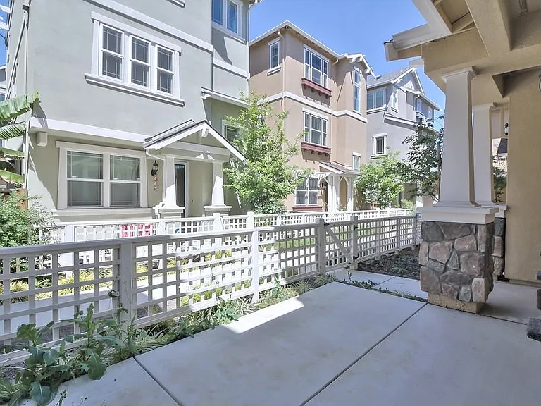 2913 Pescadero Ter — Photo 30