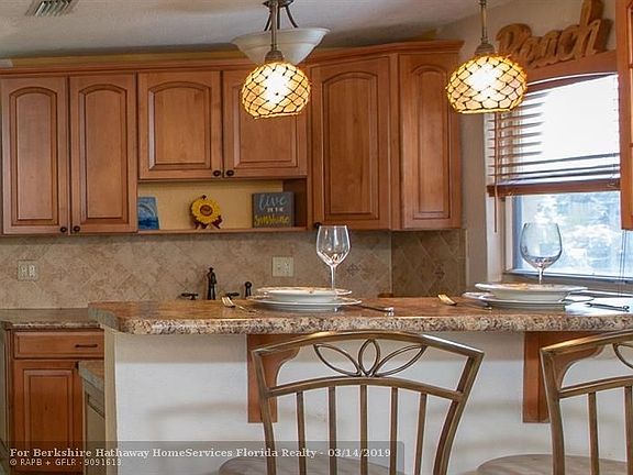 Kitchen with a Breakfast Bar