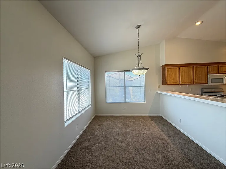 4901 Black Bear Rd #202 — Photo 2
