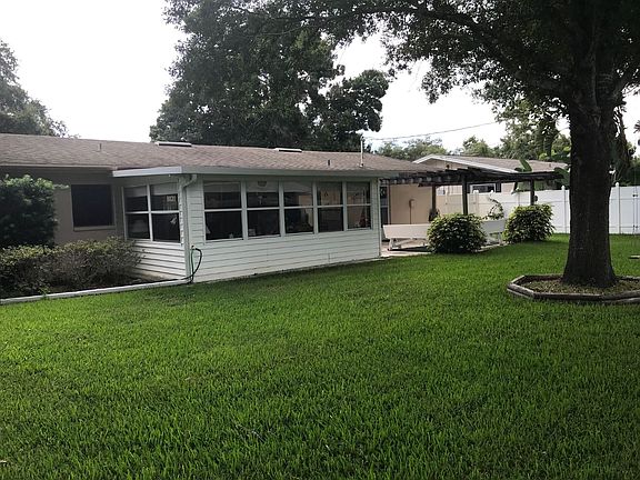 2nd image of 1426 Eastfield Dr