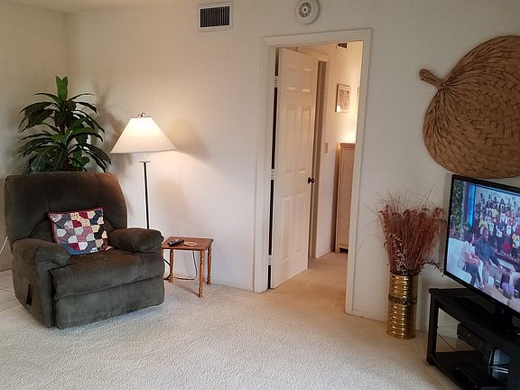 5th image of 16150 Bay Pointe Blvd APT B208