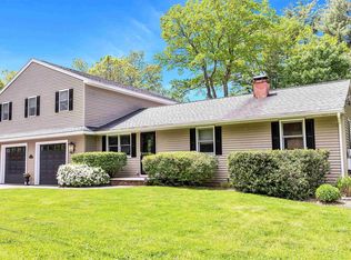 8 Edgewood St, Derry, NH 03038