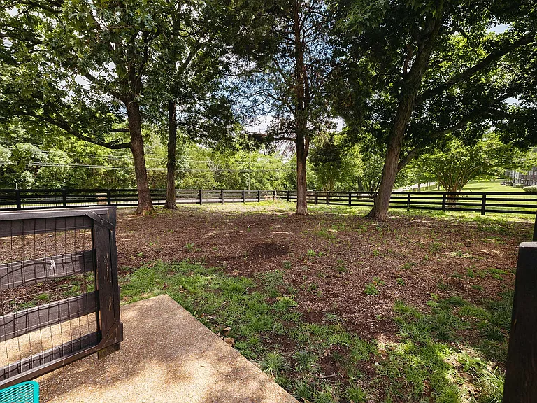 Chase Cove Apartments — Photo 44
