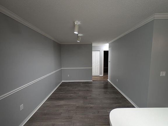 3rd image of 1920 Summer Club Dr APT 112