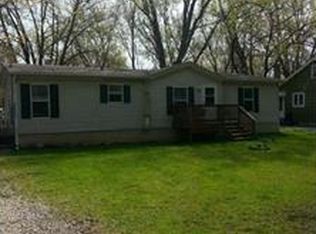 731 Community Rd, Sheffield Lake, OH 44054