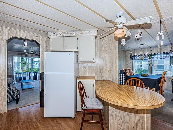 4th image of 173 Hickory Gate Dr