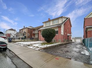 151 Ascot Ave, Toronto, ON M6E 1G5